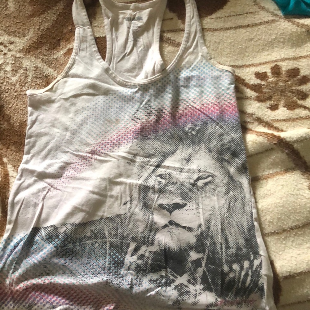 White tank top with lion